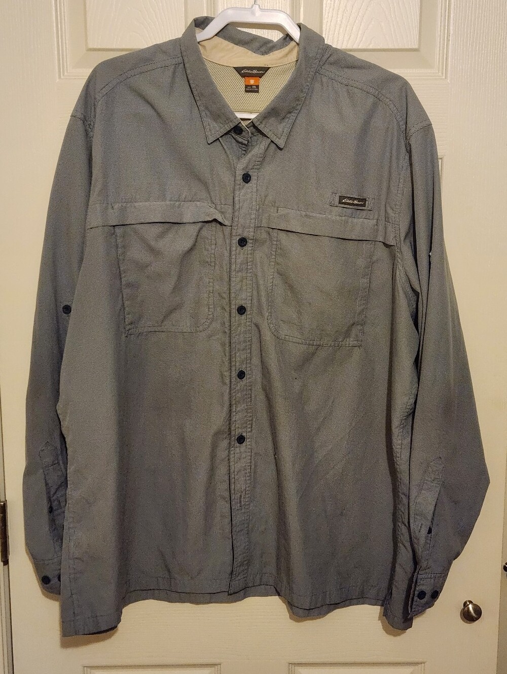 Eddie Bauer Lightweight Long-Sleeve Button Shirt Jacket in Gray